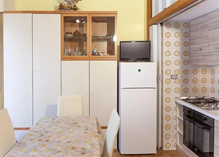 Апартаменти Eveten - *